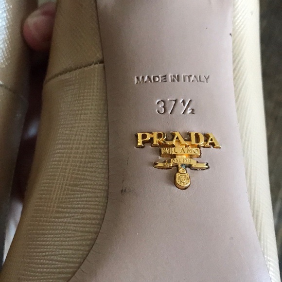 Prada - Picture 5 of 5